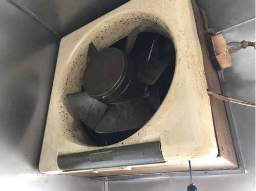 換気扇施工前