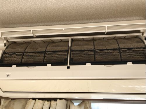 エアコン簡易清掃前