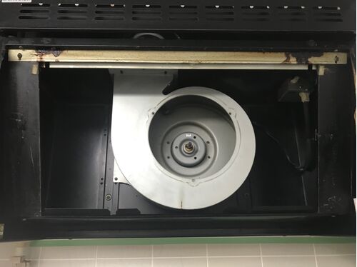 換気扇外観施工前