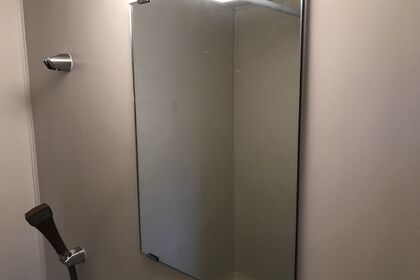 浴室鏡施工後