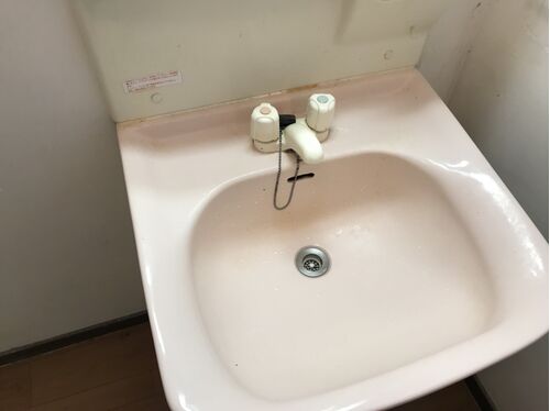 洗面台施工前