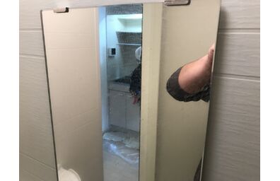 浴室鏡施工前