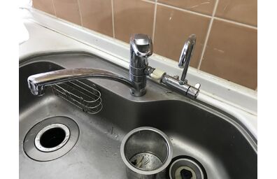 キッチン蛇口研磨作業前