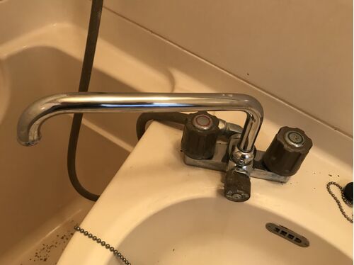 浴室蛇口清掃前