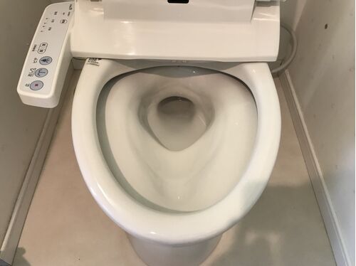 トイレ内部後