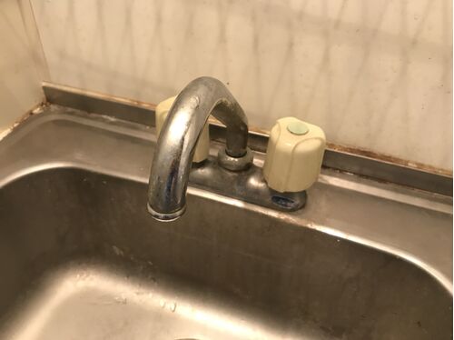 キッチン蛇口研磨作業前