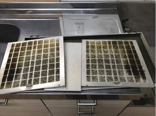換気扇フィルター清掃前