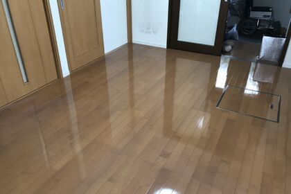 床ワックス施工後