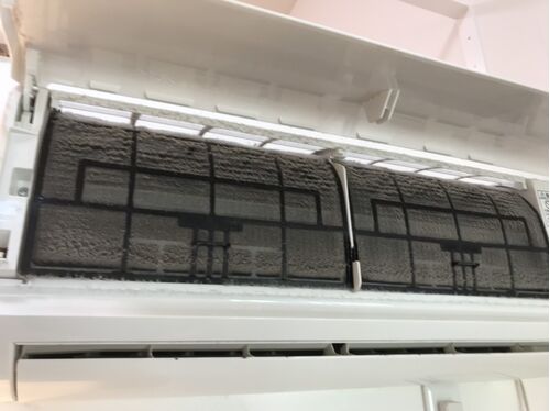 エアコン簡易清掃前