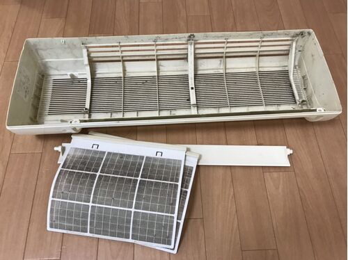 エアコン部品洗浄前