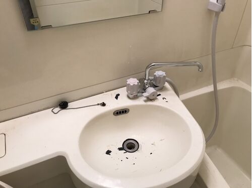 洗面台清掃前